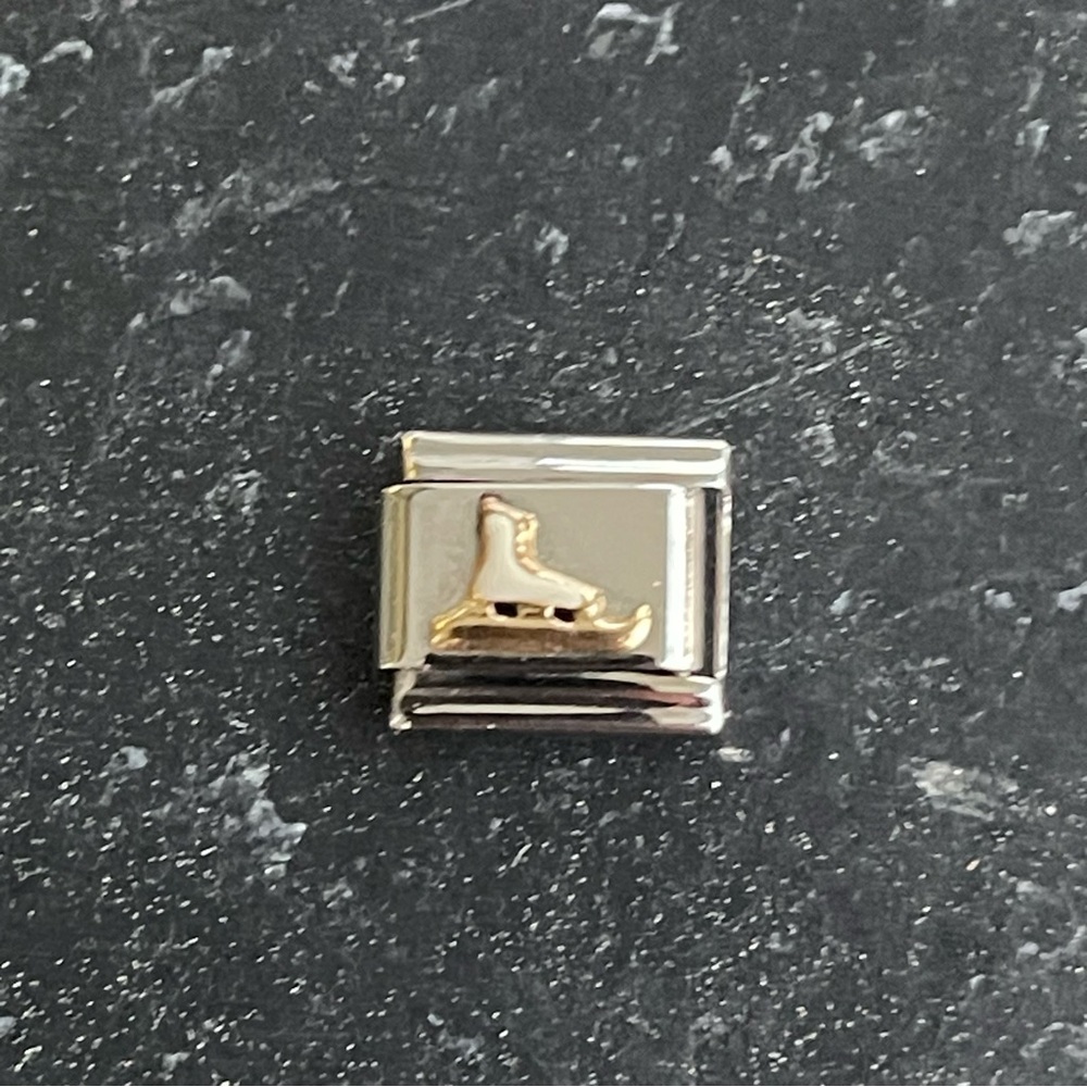 NWOT Zoppini enameled Ice skate charm link